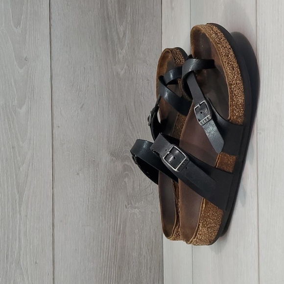 Birkenstock Women Loop Toe Leather Sandals Flats shoes sz 38/7 - Picture 1 of 11